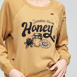 SALE ♥️🌲RARE WILDFOX Honey sweatshirt